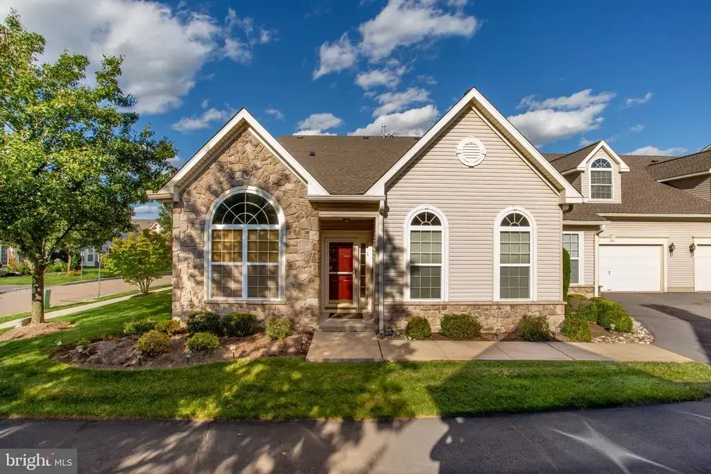 168 Fairway Dr, WARMINSTER