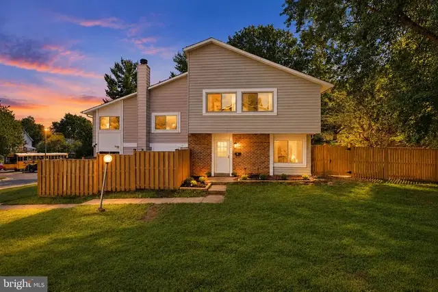 18646 Mustard Seed Ct, Germantown