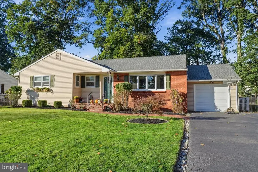 144 Susan Dr, EWING TWP