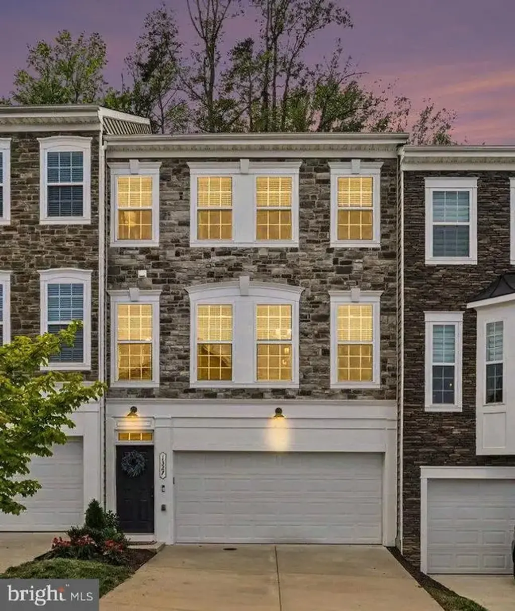 1327 Gilmore St, FREDERICKSBURG