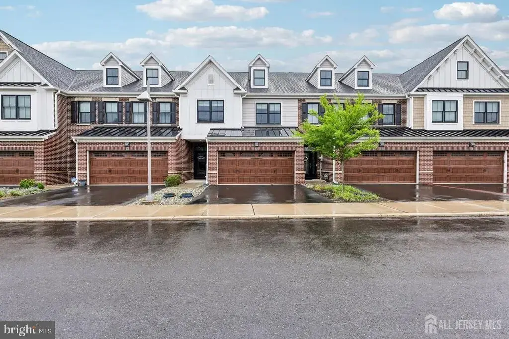 52 Riverwalk Riv, PLAINSBORO