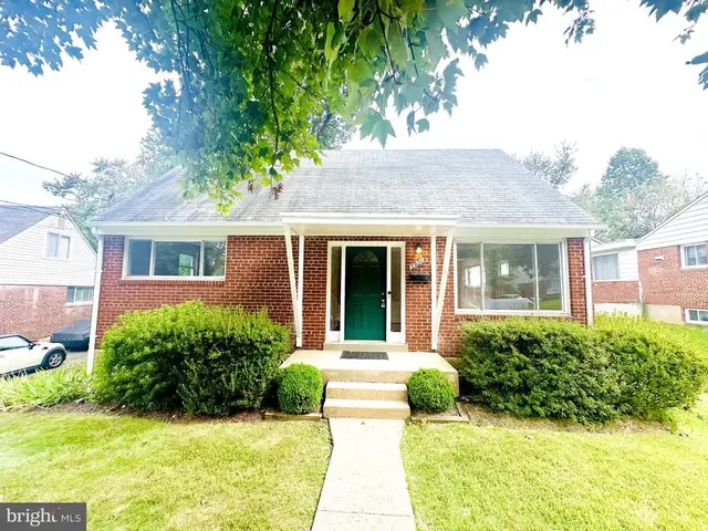 3921 Weller Rd, Silver Spring