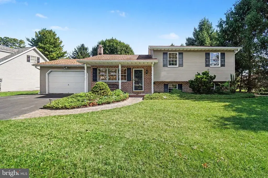 1612 Greenwood Dr, LEBANON