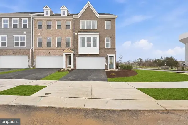 2558 Trelleborg Pl, Waldorf