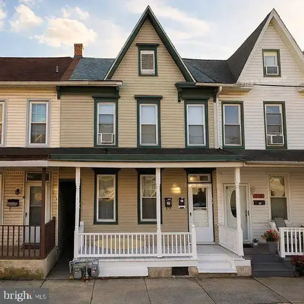216 Lehman St, LEBANON