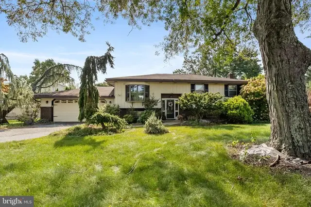 4468 Thebes Turn, Whitehall