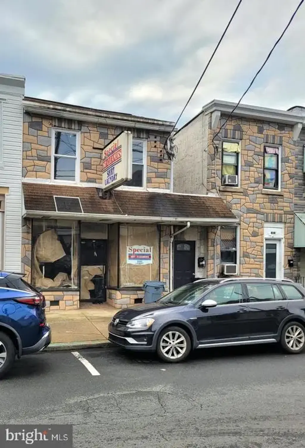 828 Bingaman St, READING