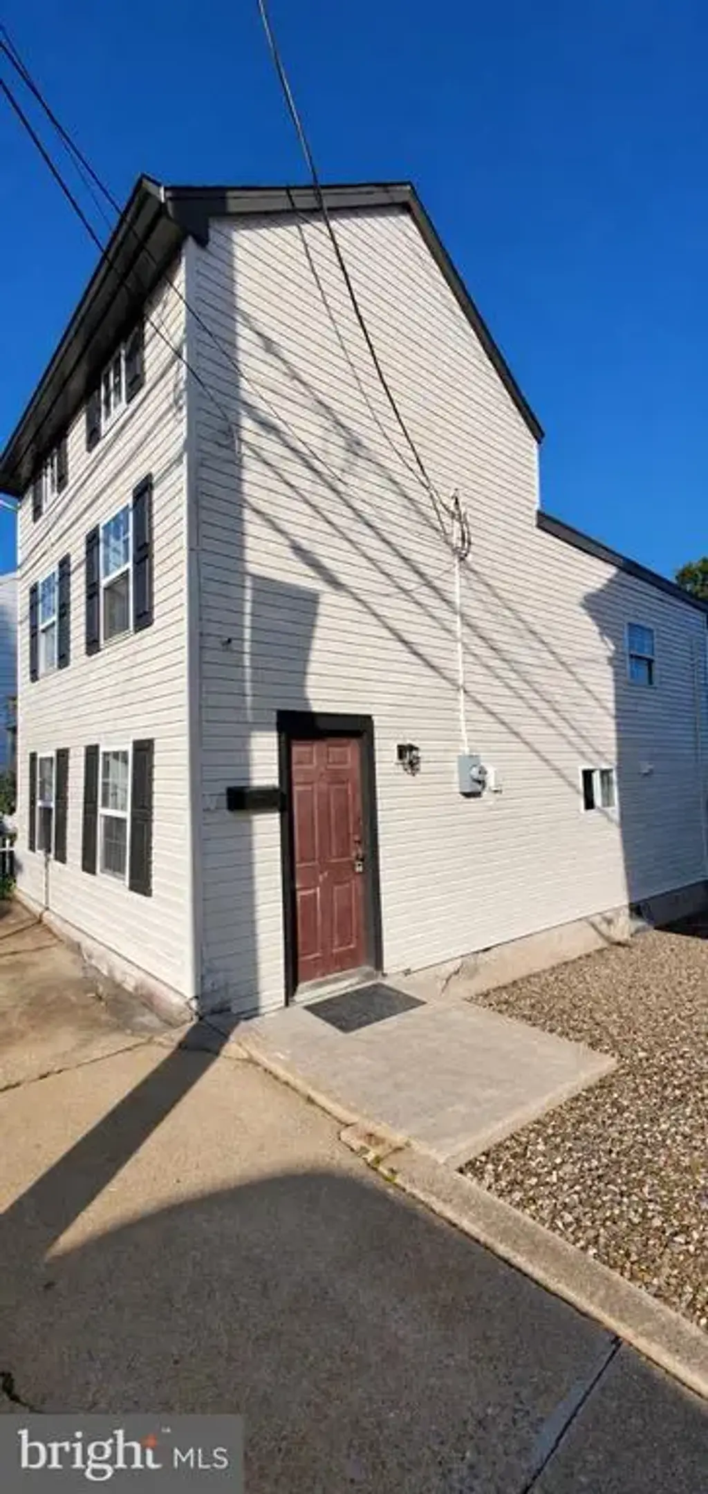 122 N High St, DUNCANNON