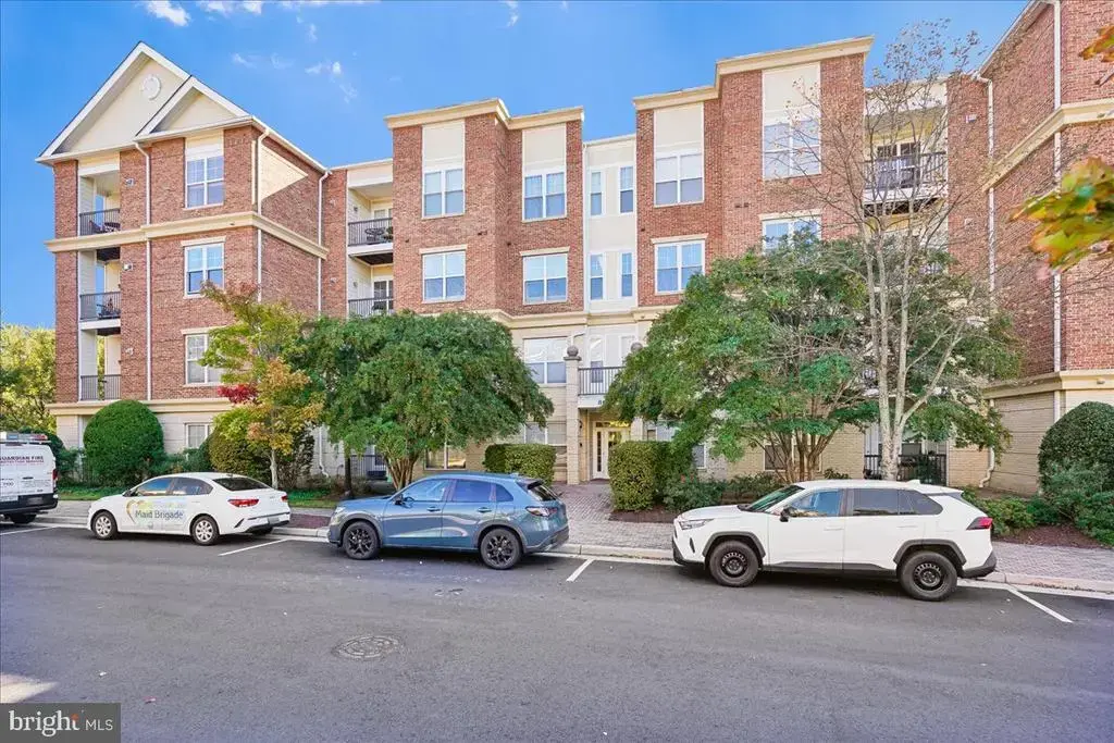 815 Branch Dr #304, HERNDON