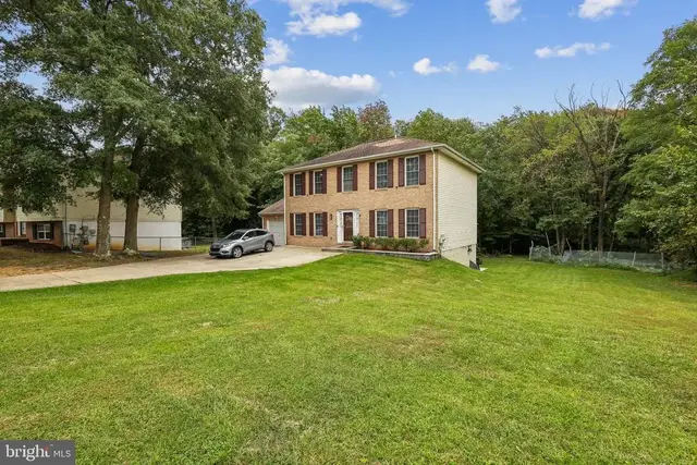2609 John A Thompson Rd, Temple Hills
