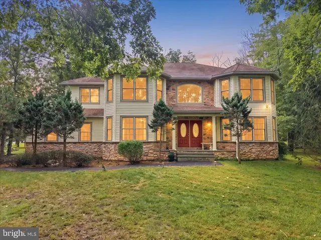 107 Gollum Ln, Bushkill