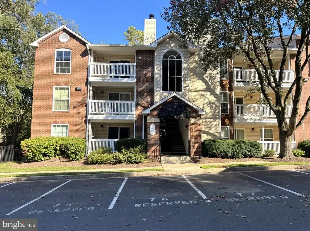1513 Lincoln Way #301a, MCLEAN