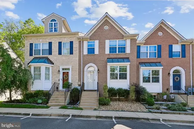 558 Francis Nicholson Way, Annapolis