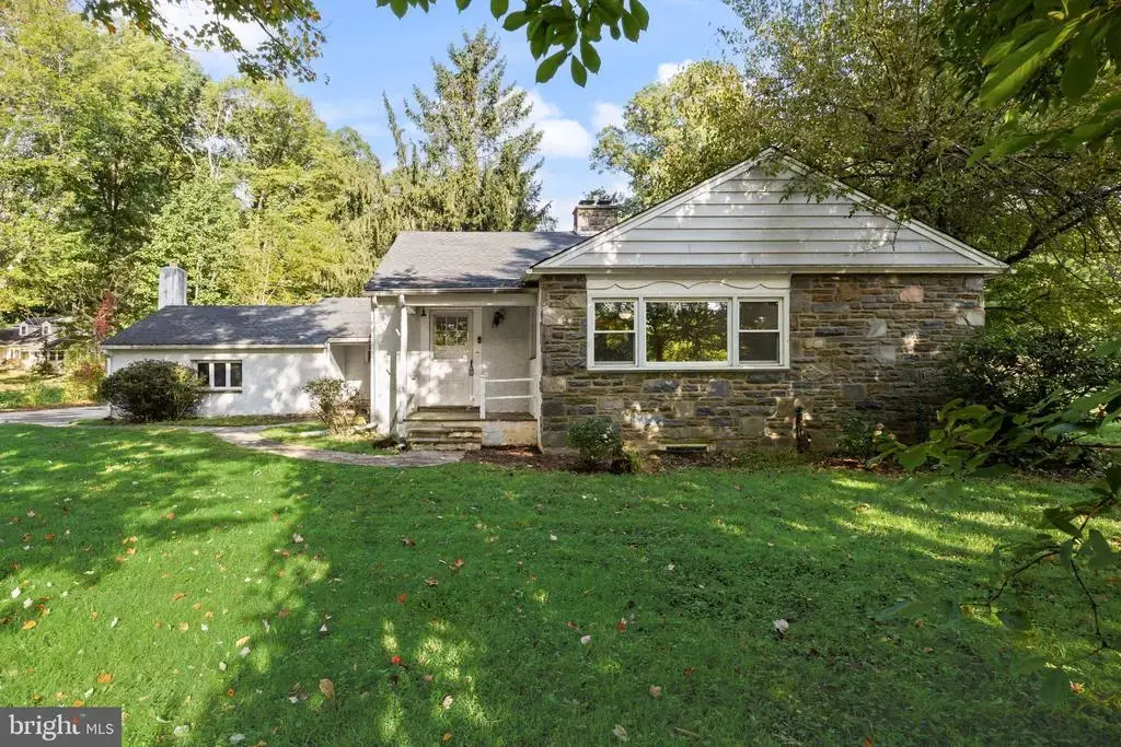 804 Forest Ln, MALVERN