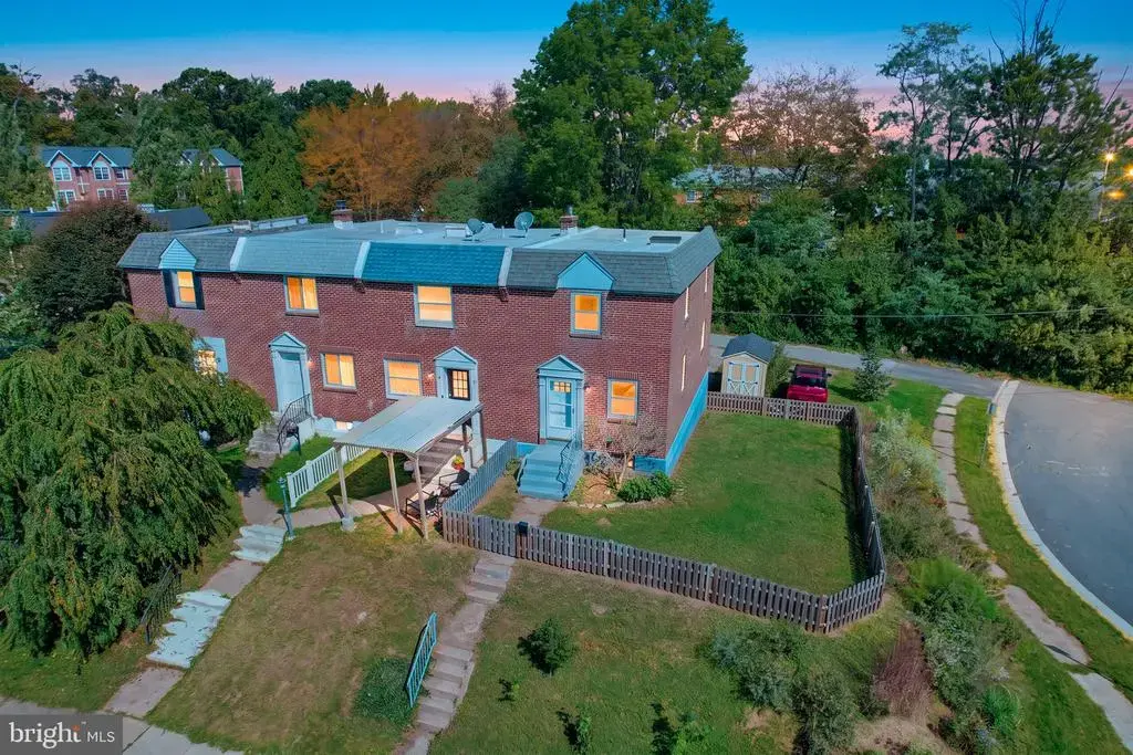79 Madison Dr, NEWARK