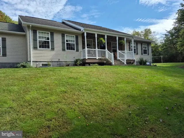 275 Okefenoke Rd, New Bloomfield