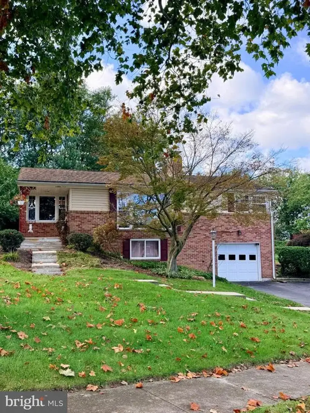 2480 Auburn Rd, YORK