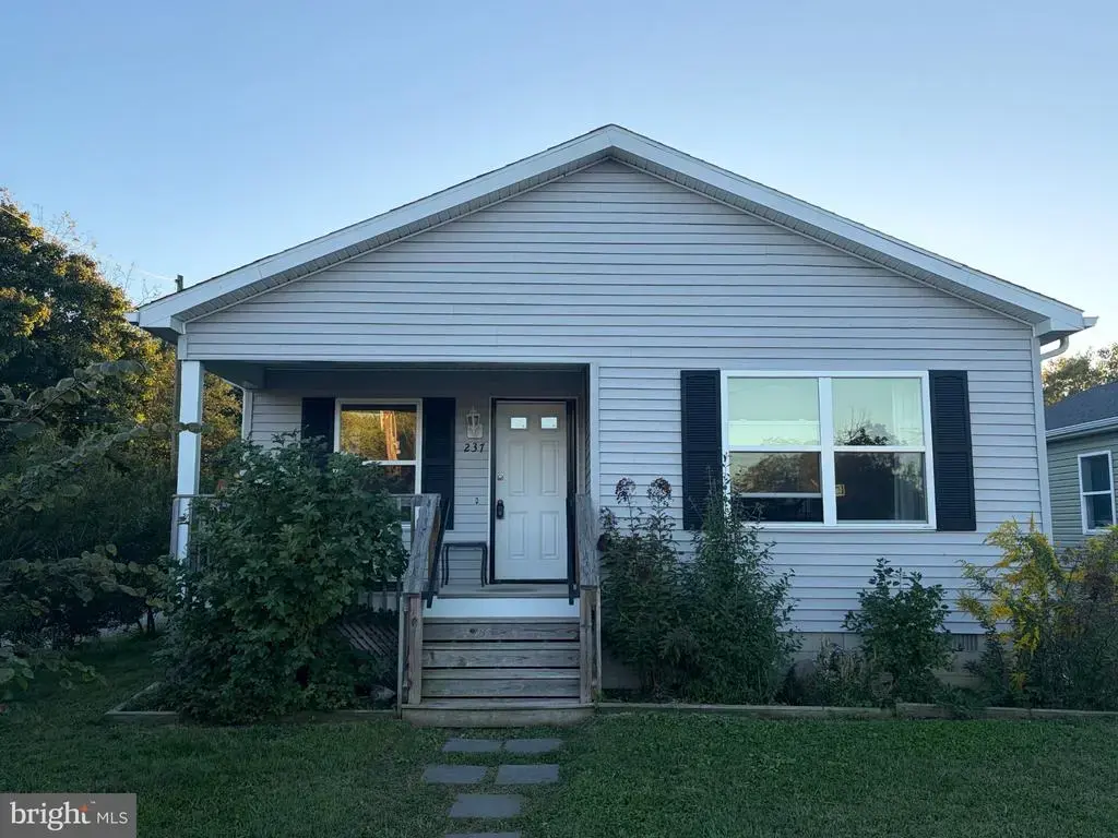 237 Commerce St, CHESWOLD
