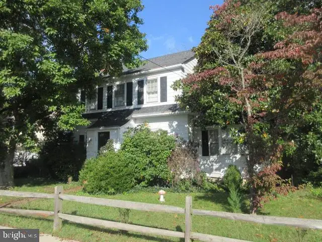 269 E Main St, Elkton
