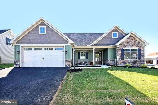 108 Allwein Drive, Lebanon