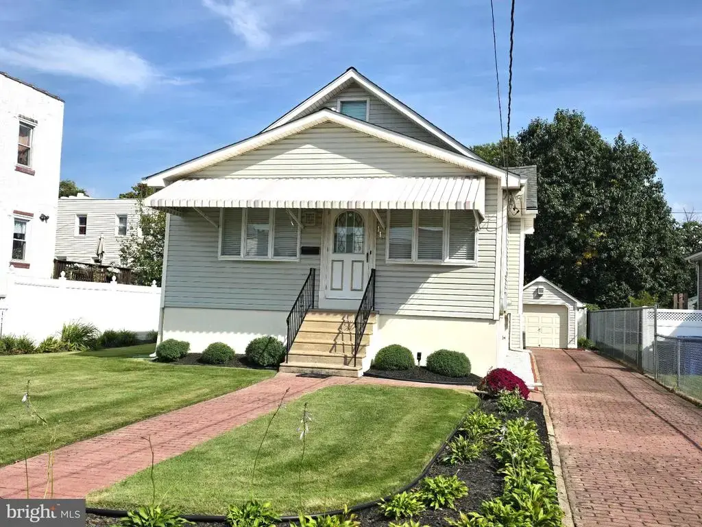 115 N Forklanding Rd, MAPLE SHADE