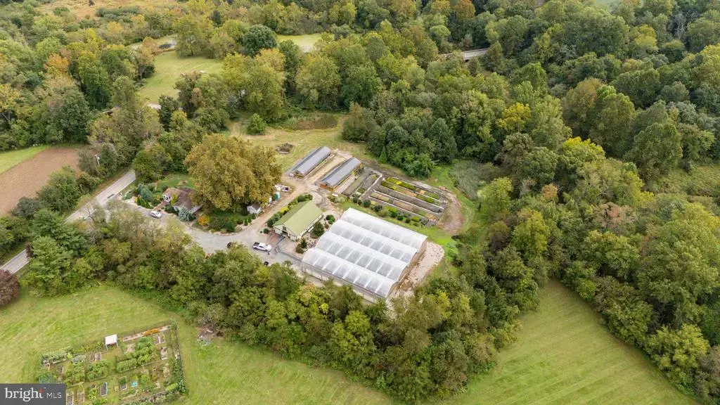 240 Bohemia Church Rd, WARWICK