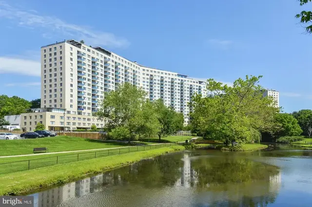 10500 Rockville Pik Pike #404, Rockville