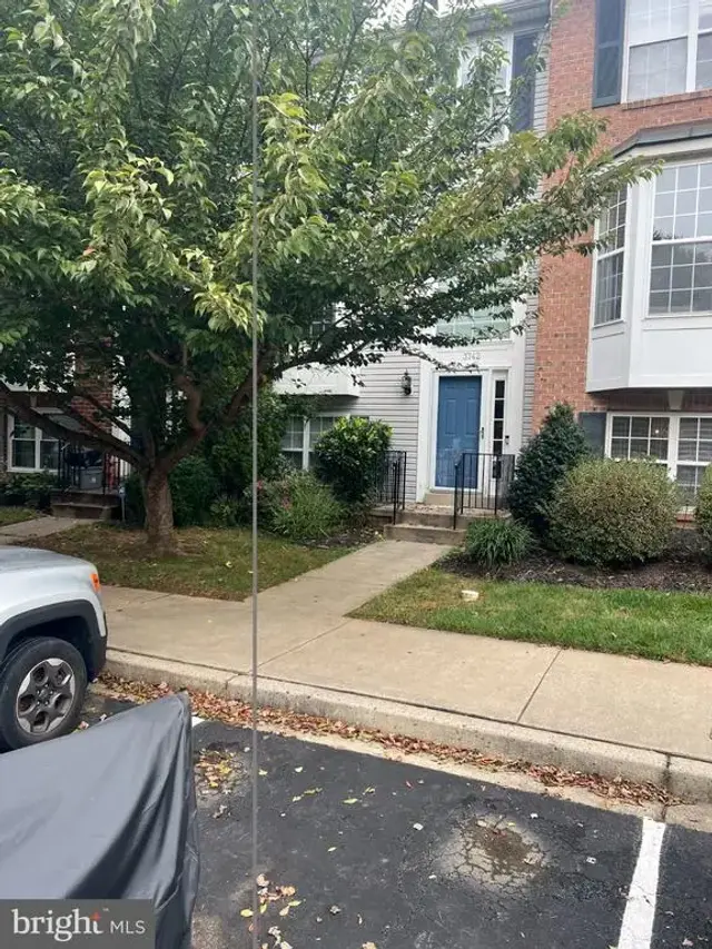3742 Hope Commons Cir, Frederick