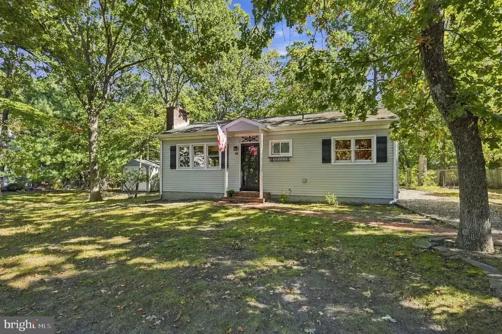10 Woodland Ave, MEDFORD