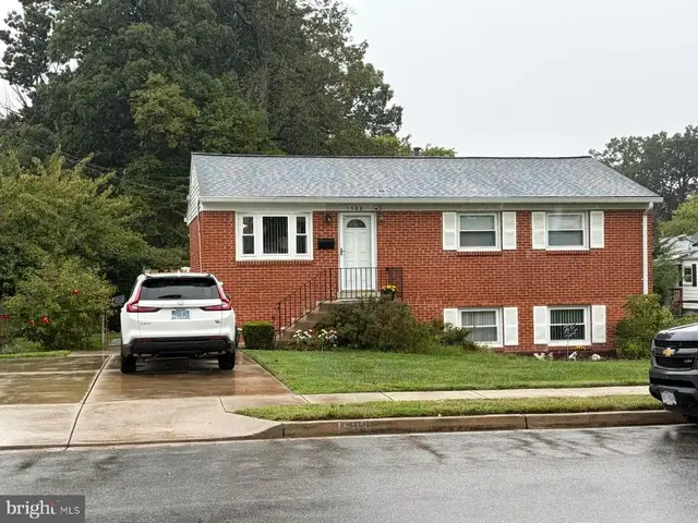 1508 Indiana Ave, Woodbridge