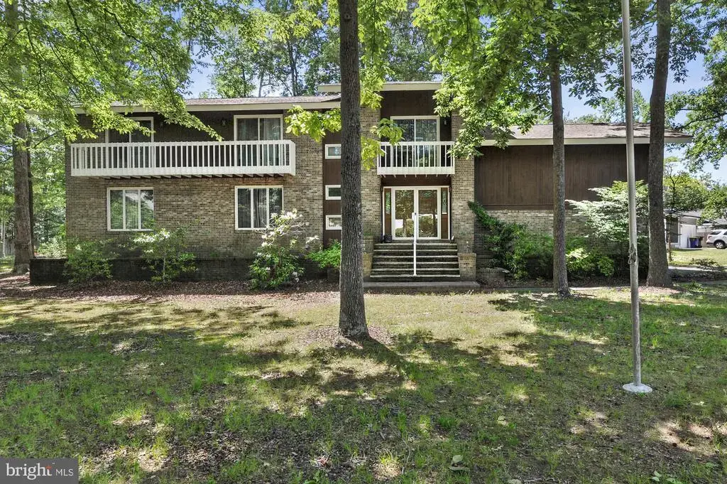 6 Winged Foot Rd, DOVER