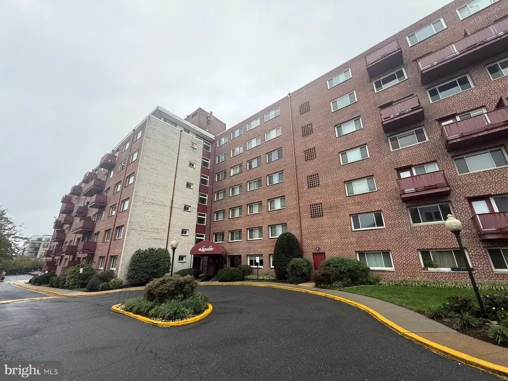 1830 Columbia Pike #216, ARLINGTON