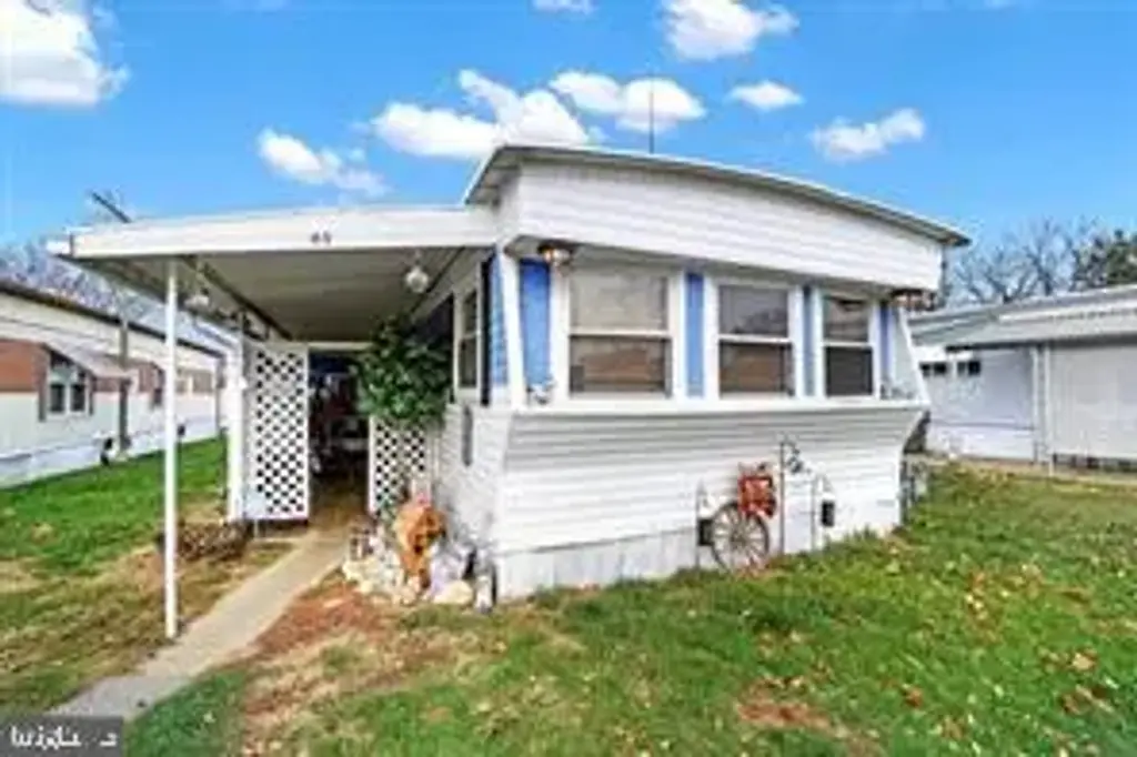 45 Lawson Ct, YORK