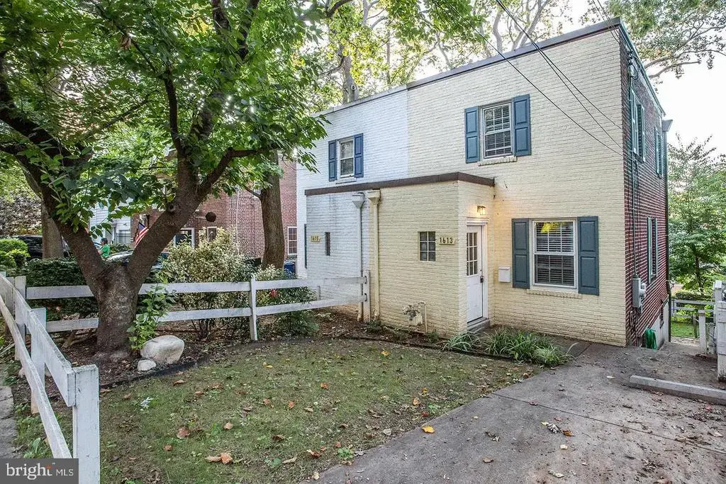 1613 N Colonial Ter, ARLINGTON
