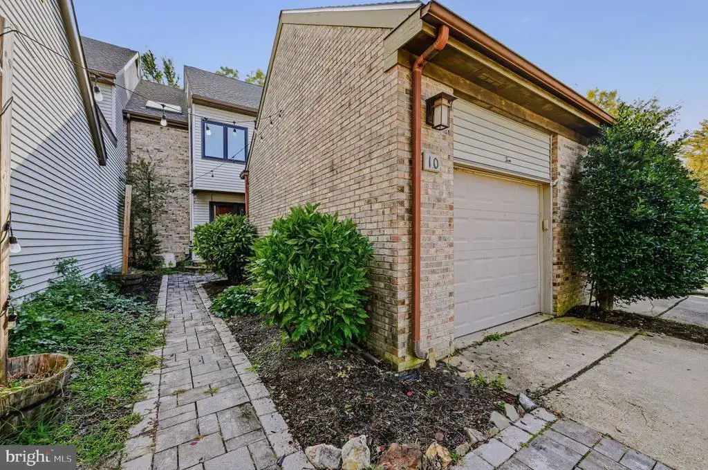10 Steeplechase Rd, WILMINGTON