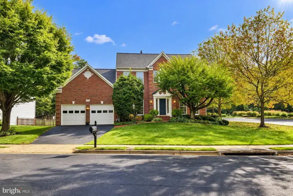 2531 Fallon Dr, HERNDON