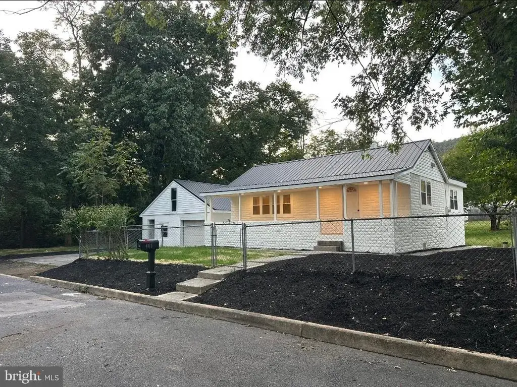 408 Boyer St, ENOLA