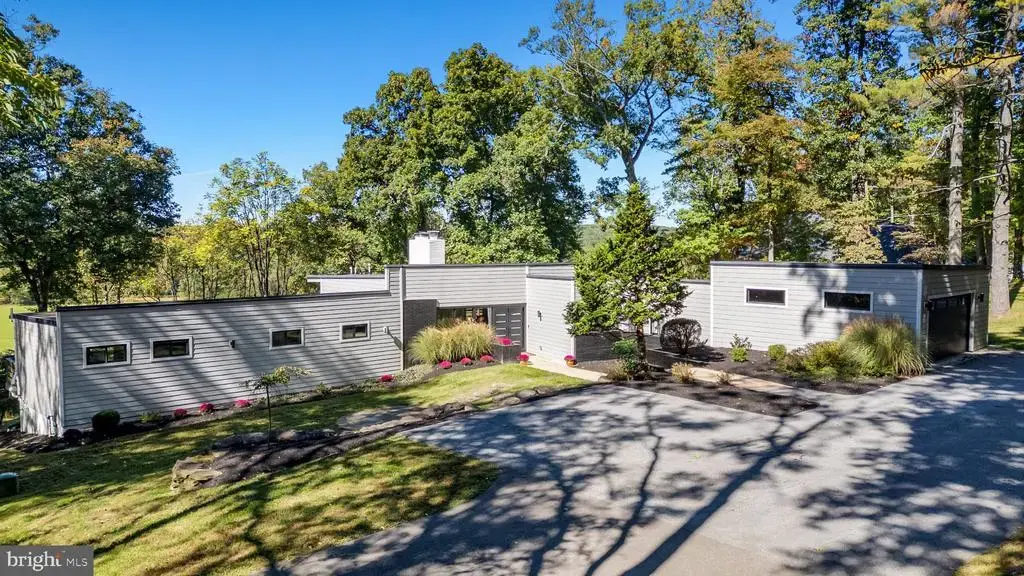 8 Caveswood Ln, OWINGS MILLS