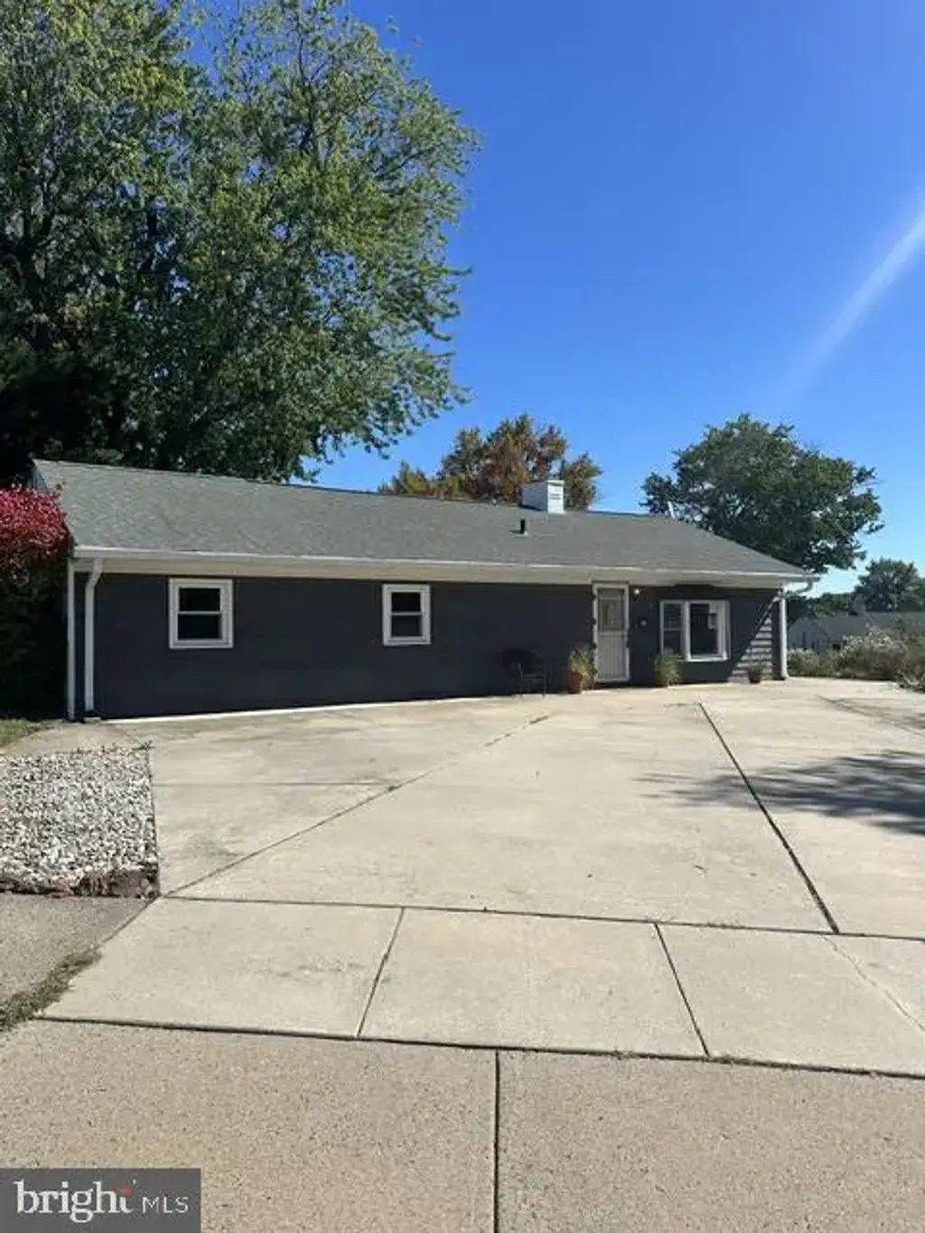 324 Devon Rd, FAIRLESS HILLS