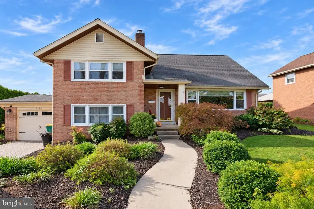 1110 Dogwood Dr, WEST LAWN