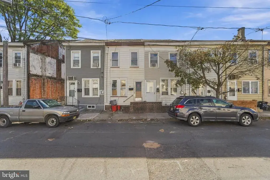 733 Adeline St, TRENTON