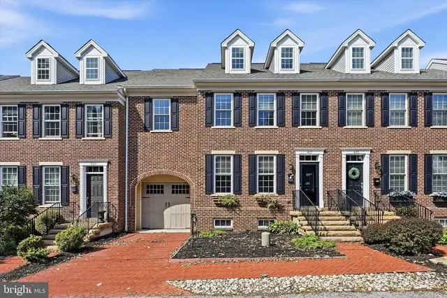 427 Wollerton St, West Chester
