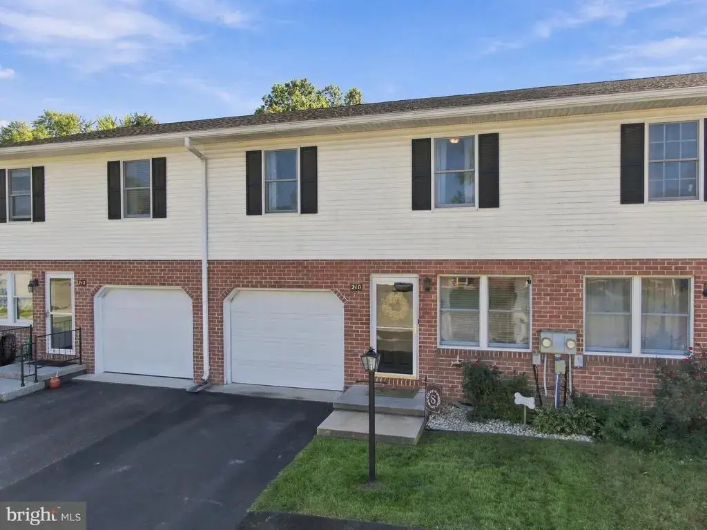 210 Minnich Rd, CHAMBERSBURG