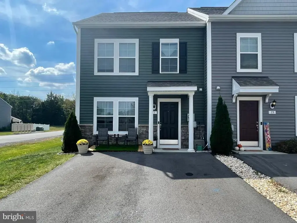 11 Pitch Pine Ct, BUNKER HILL