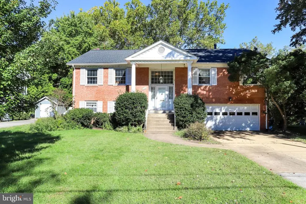 6220 Hardy Dr, MCLEAN