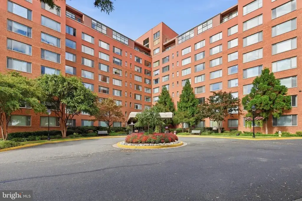 1111 Arlington Blvd #316, ARLINGTON