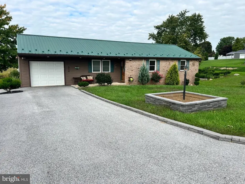 949 Snyder Rd, MOUNT JOY