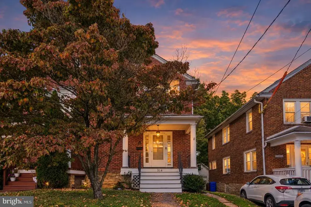 314 Oak Rd, GLENSIDE