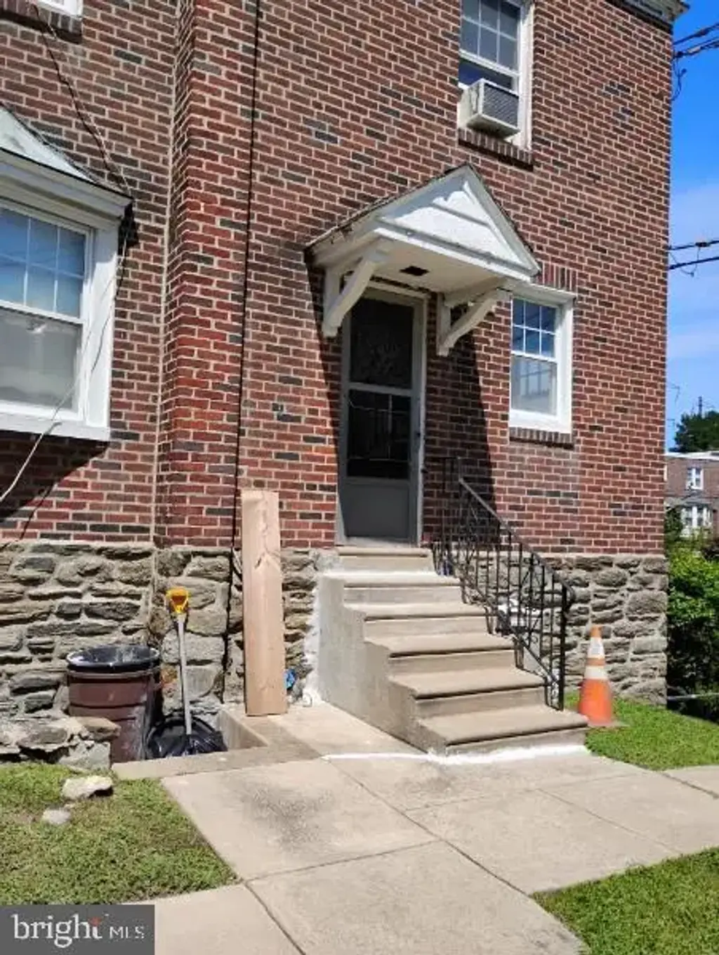 2417 Golf Rd, PHILADELPHIA