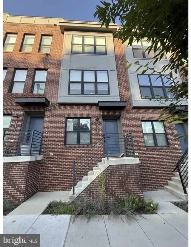 5521 S South Dakota Ave Ne, Washington